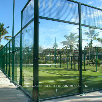 Standardpadel-Gericht im Freien, wetterfester synthetischer Tennisrasen