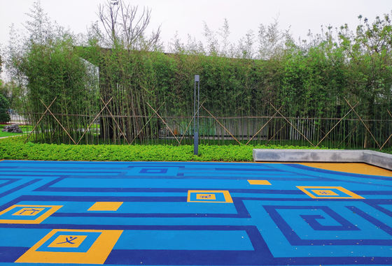 Farbenfrohe EPDM-Gummi-Laufbahn mit einfacher Installation rutschfeste Oberfläche UV-beständig