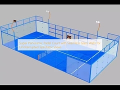 Super-Panorama-Padelplatz mit nahtlosen Glaswänden für ununterbrochene Zuschaueransichten
